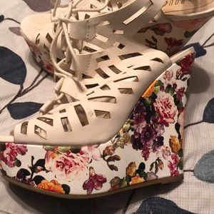 Gorgeous Comfortable Platforms